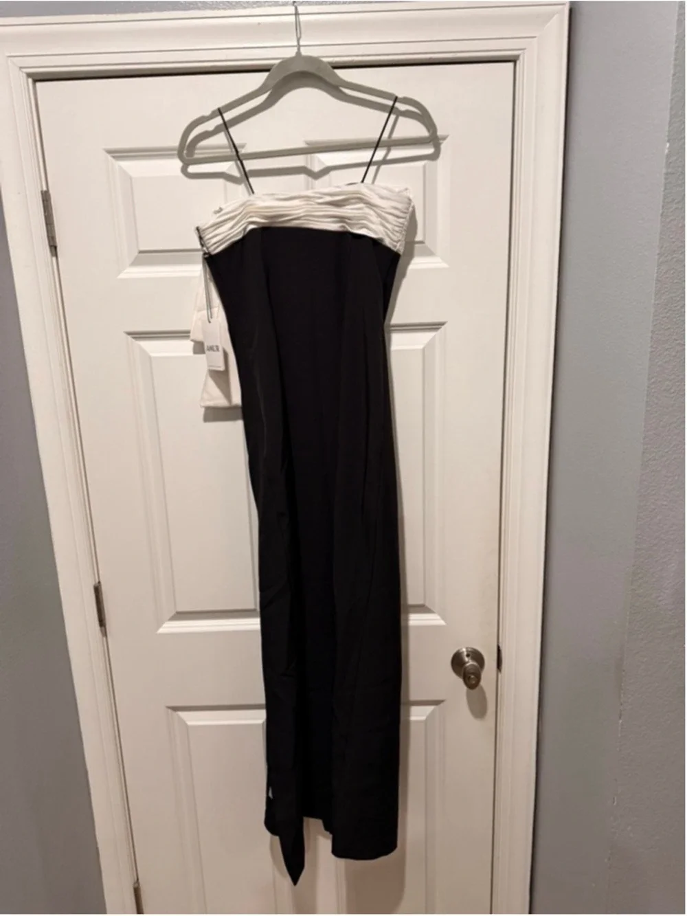 Women's AMUR Strapless Column Gown in Black and Ivory, Size 4